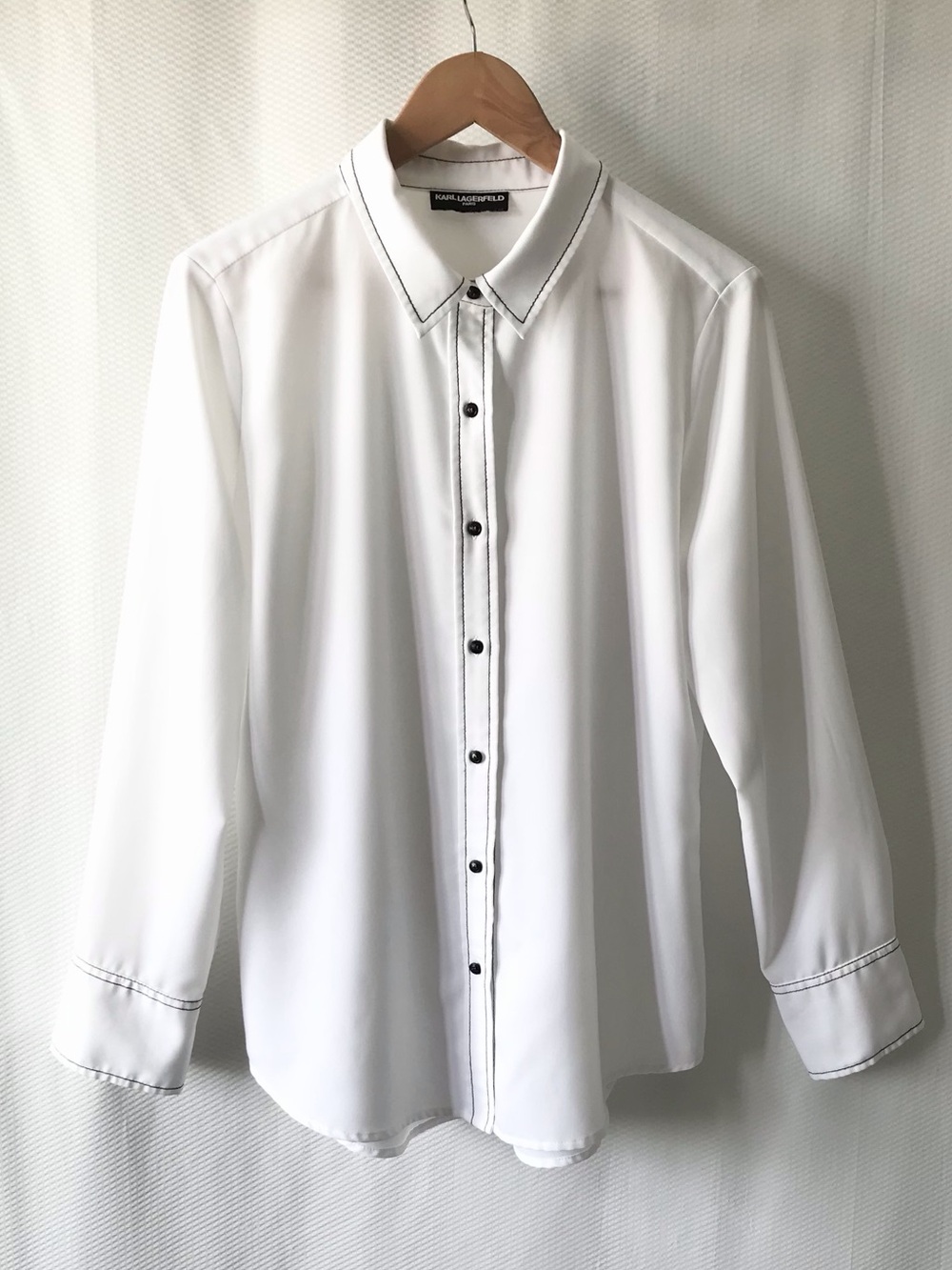 Karl Lagerfeld Paris White w/ Black Trim Blouse Button Up Shirt Size Large - Picture 2 of 9